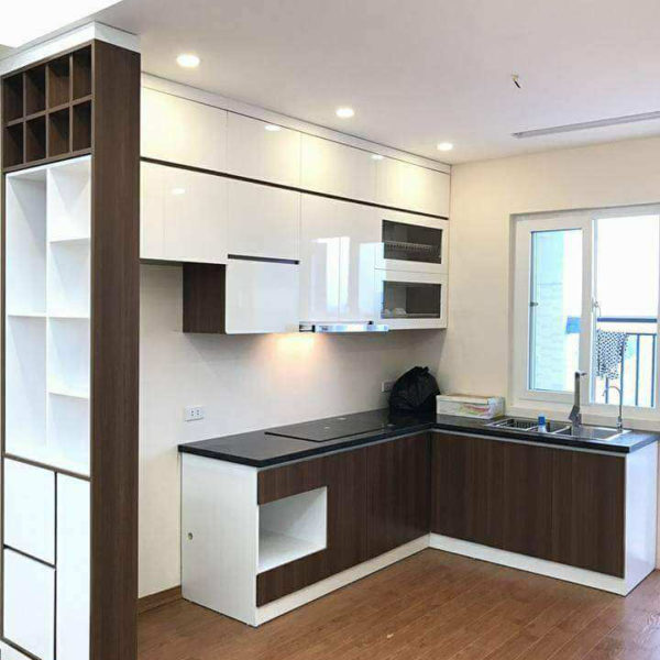 Tủ bếp một trong những món đồ không thể thiếu trong một ngôi nhà. Với công nghệ gỗ công nghiệp hiện đại, chúng tôi đảm bảo rằng tủ bếp sẽ mang lại cho bạn sự tiện nghi và tiết kiệm chi phí tuyệt đối.